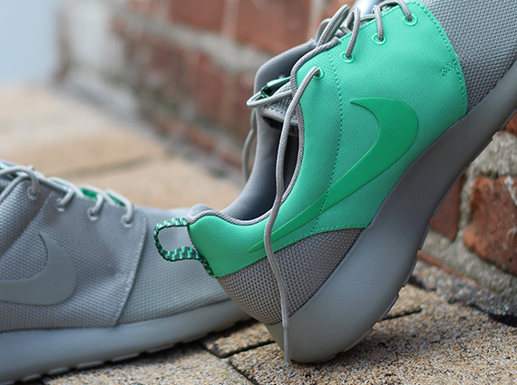 Nike Roshe Run “Split” – Grey – Green