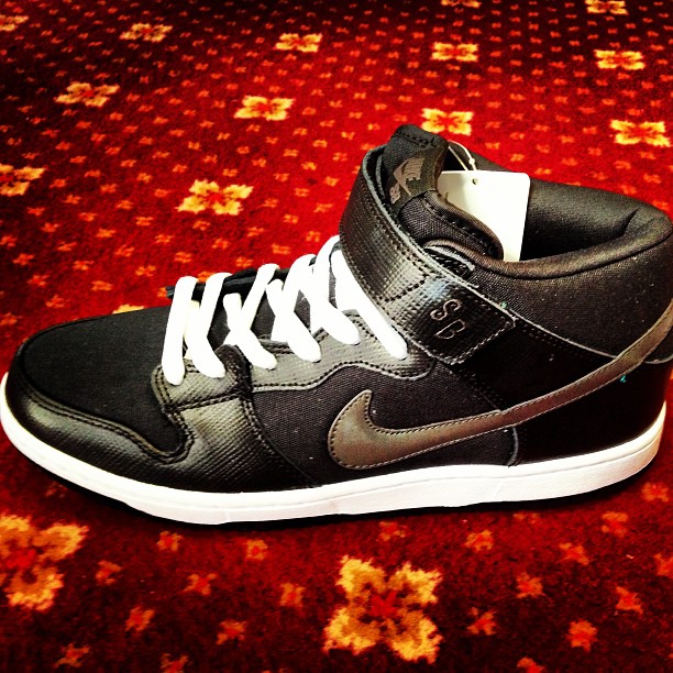 Nike Sb Dunk Mid Black Brown