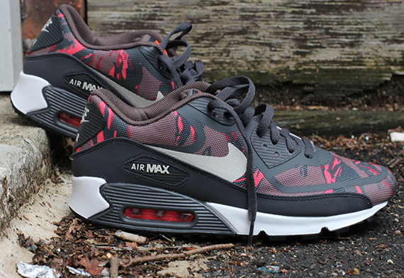 Nike Wmns Air Max 90 Tape Red Camo 4