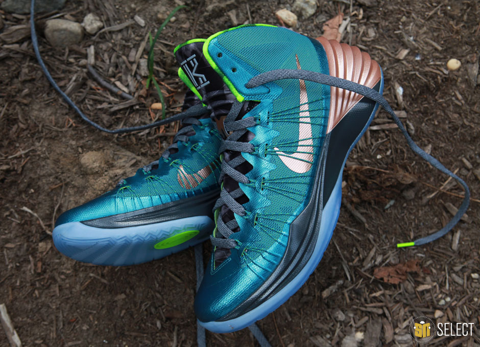 kyrie 3 hyperdunk 2013