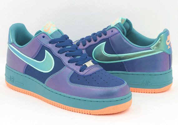 Air Force 1 Low Blue Teal Green Glow 1