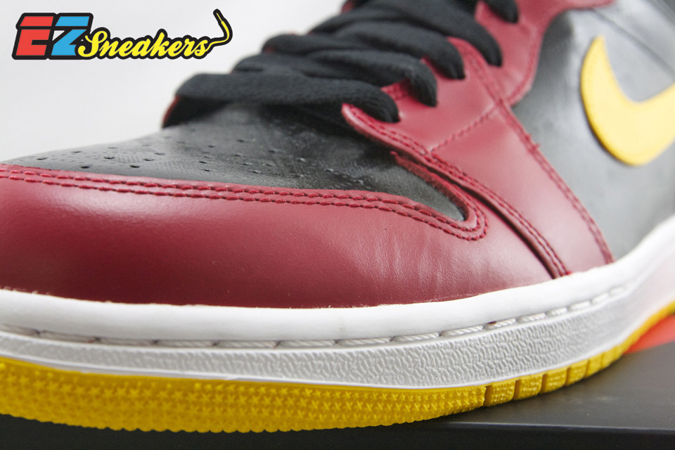 Air Jordan 1 Atl Hawks Release 3