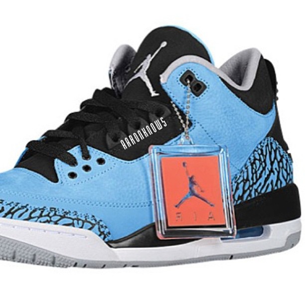 Air Jordan 3 Powder Blue 01