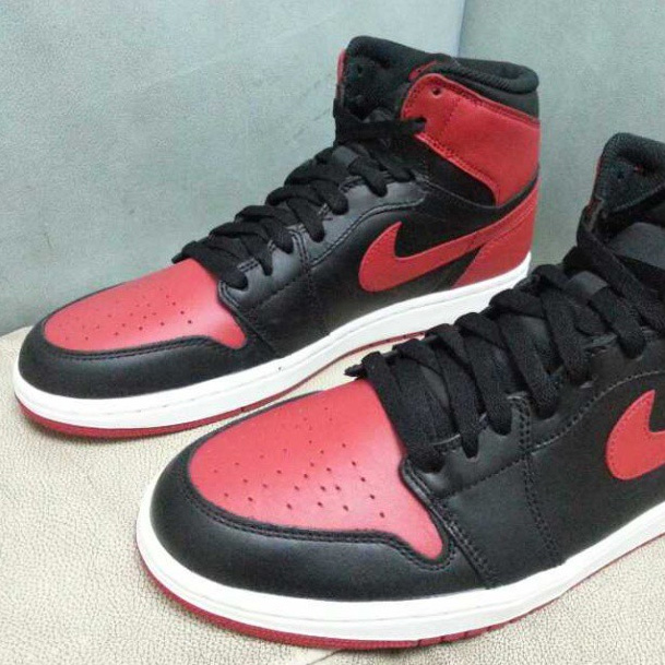 Bred Air Jordan 1 Retro High Og 6