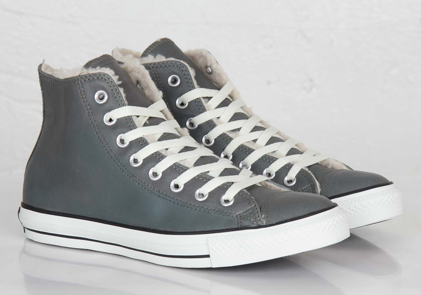 Converse Chuck Taylor Hi Charcoal Leather 2
