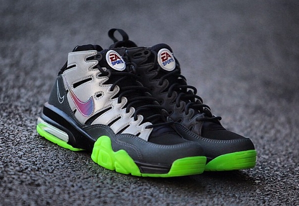 Ea Sports Nike Air Trainer 94 Max Glow In The Dark 01