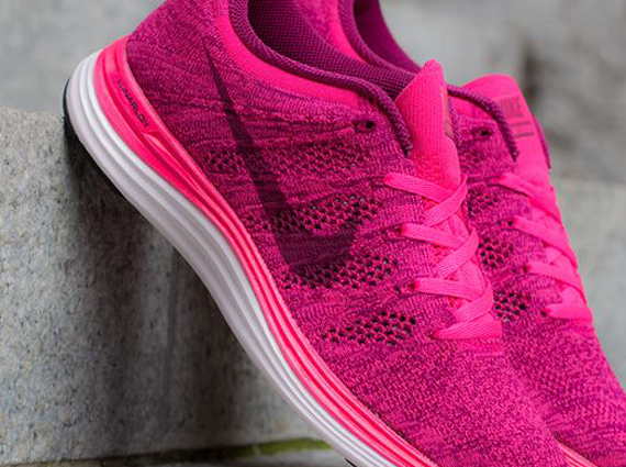Nike WMNS Flyknit Lunar1+ Pink Flash – Raspberry Red