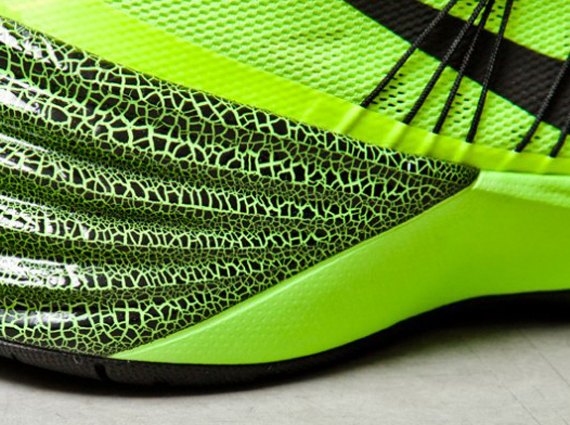 Nike Hyperdunk 2013 - Electric Green - Black
