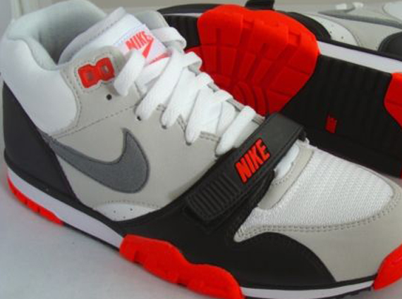 Nike Air Trainer 1 "Infrared" - Available Early on eBay