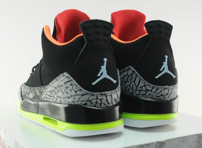 Jordan Son Of Mars Low Gs Black Light Armory Blue Volt Orange 03