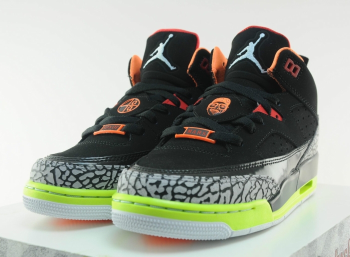 Jordan Son Of Mars Low Gs Black Light Armory Blue Volt Orange 06