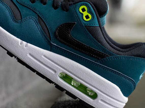 Nike Air Max 1 GS - Black - Dark Sea - Volt