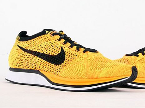 Nike Flyknit Racer – Yellow – Black