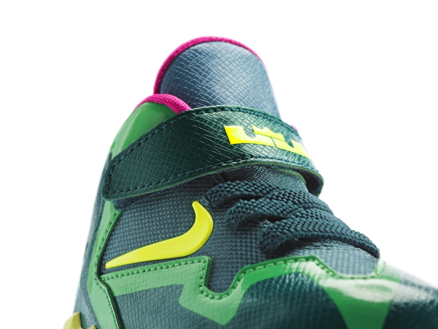 Nike Lebron 11 Gs T Rex 18