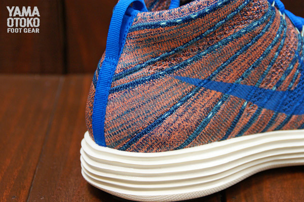 Nike Lunar Flyknit Chukka Pink Blue 2