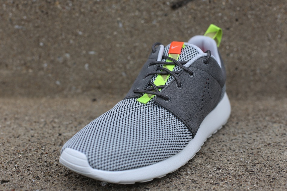Nike Roshe Run Dusty Grey Pewter 02