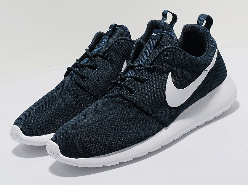 Nike Roshe Run Navy White 1