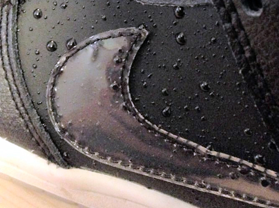Nike SB Dunk Low "Simulated Wetness" - Preview