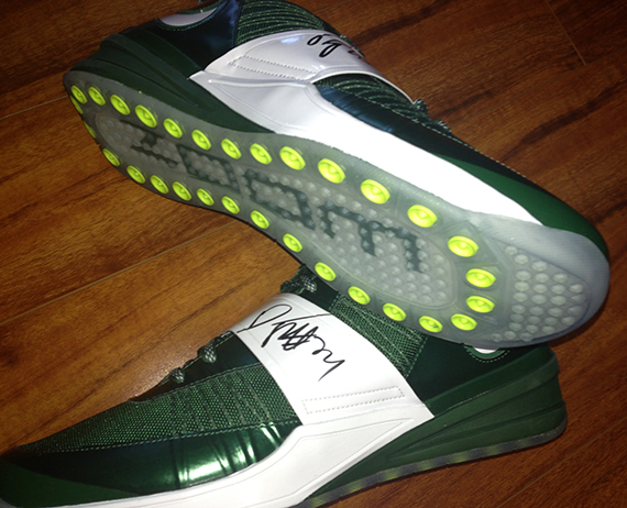 Nike Zoom Revis Autographed Geiger Giveaway 31