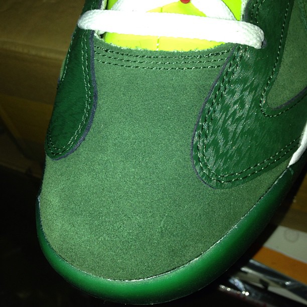 Reebok Shaq Attaq Ghost Of Christmas Present 02