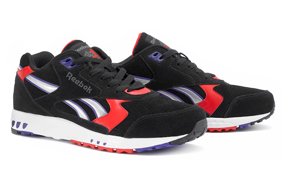 Reebok store tech 90s