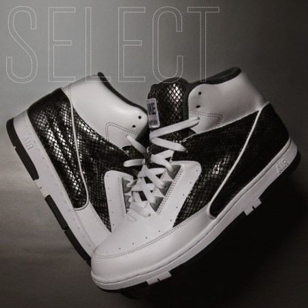 SELECT Cop: Nike Air Python Lux SP