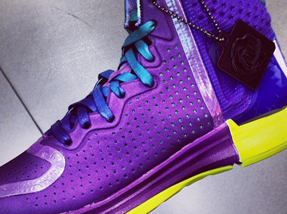 derrick rose purple shoes