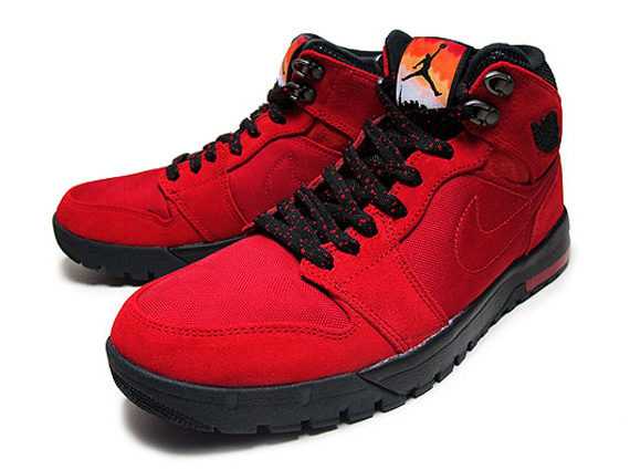 Air Jordan 1 Trek Red Black Anthracite 1