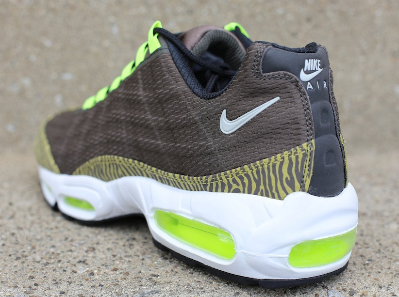 Air Max 95 Tape Newsprint Grey Black 3