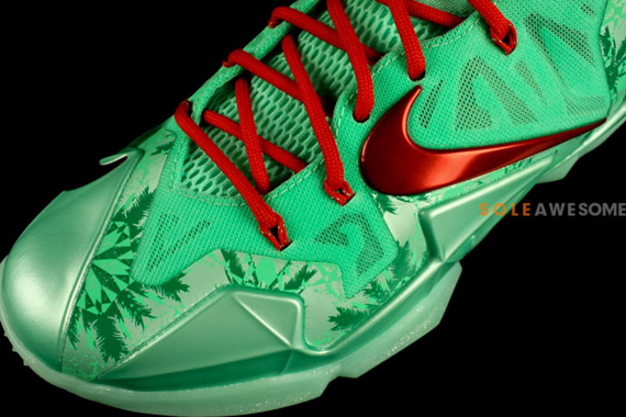 Christmas Lebrons Nike 11 5