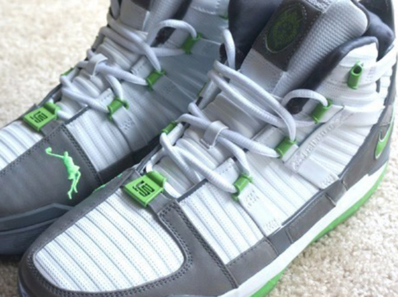 Nike Zoom LeBron 3 "Dunkman" on eBay