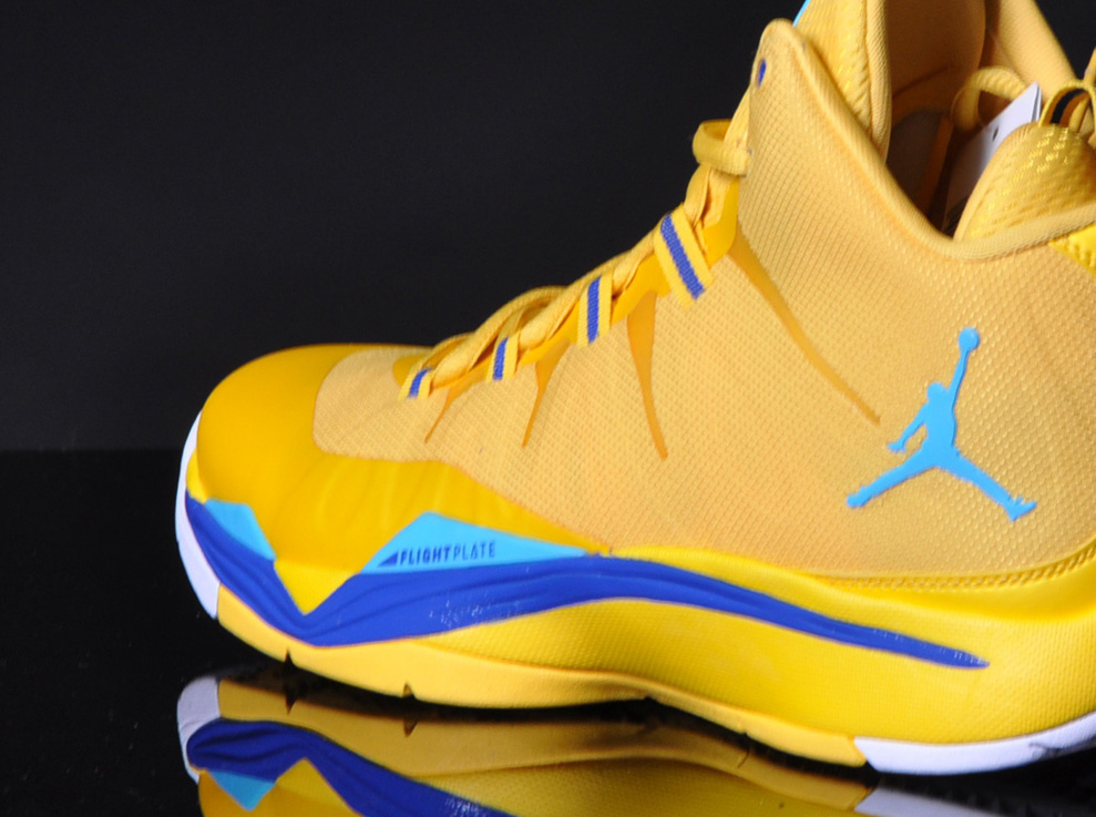 Jordan Super Fly 2 Varsity Maize Gamma Blue 3