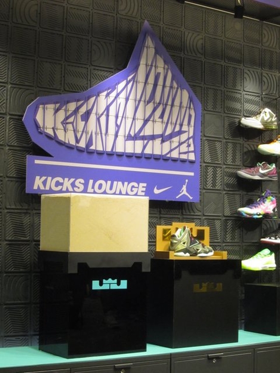 Kicks Lounge Lebron 11 Launch 222