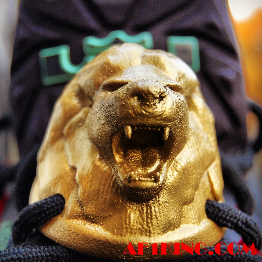King Of The Jungle Lebron Customs 02