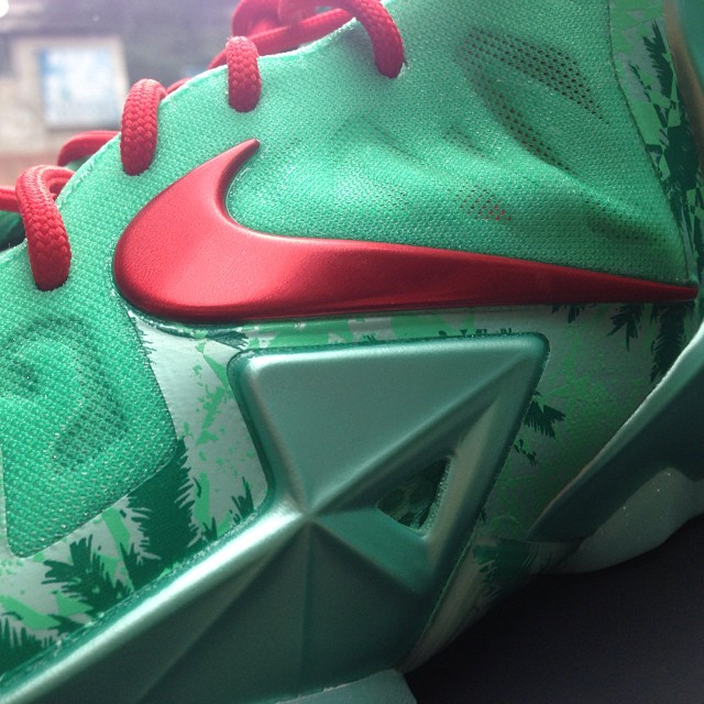 Lebron 11 Christmas Comparison 03