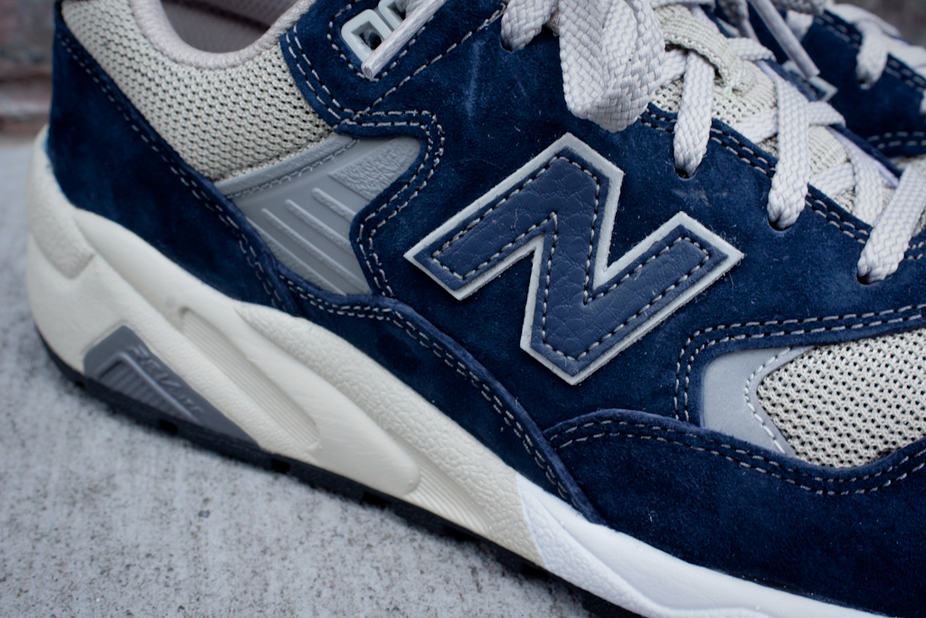 New Balance Mt 580 Revlite 03