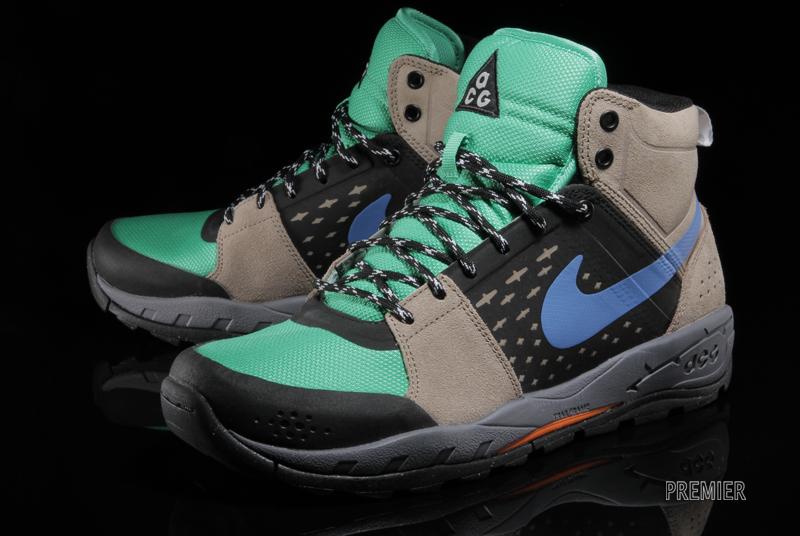 Nike Acg Alder Mid Khaki Gamma Green Black Distance Blue 02