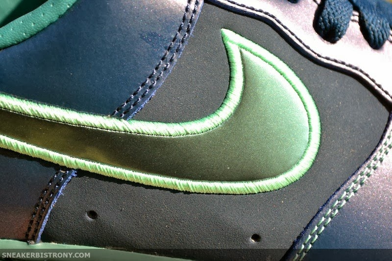 Nike Air Force 1 Low Brave Blue Green Glow 02