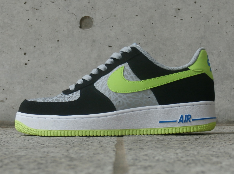 Nike Air Force 1 Low Reflect Black Volt 2