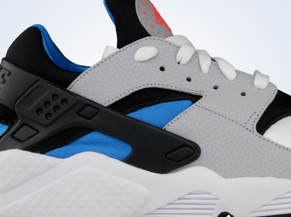 grey and blue huaraches