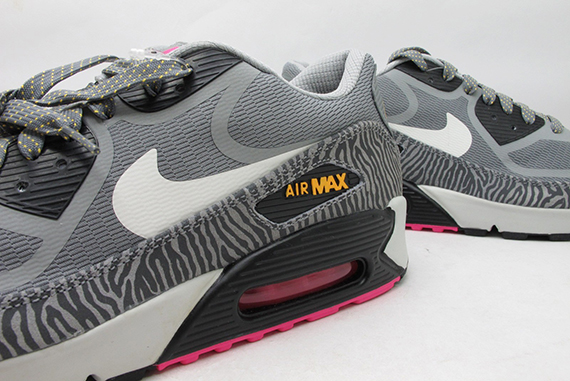Nike Air Max 90 Grey Pink Yellow Zebra 4