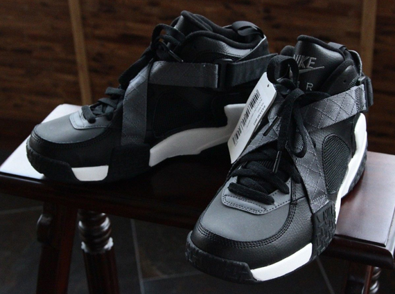 Nike Air Raid Black/ Flint Grey - White - Available Now - WearTesters