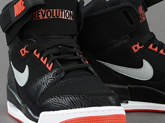 Nike Air Revolution – Black Zebra – University Red