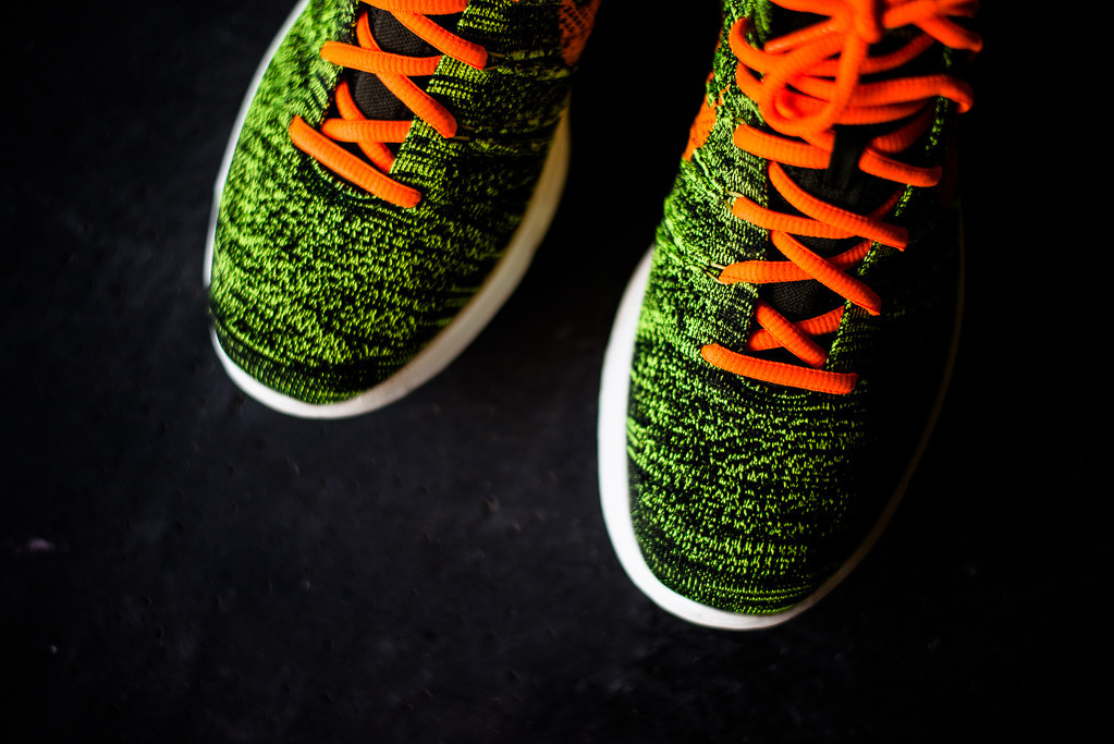 Nike Flyknit Chukka Green Orange Available 3