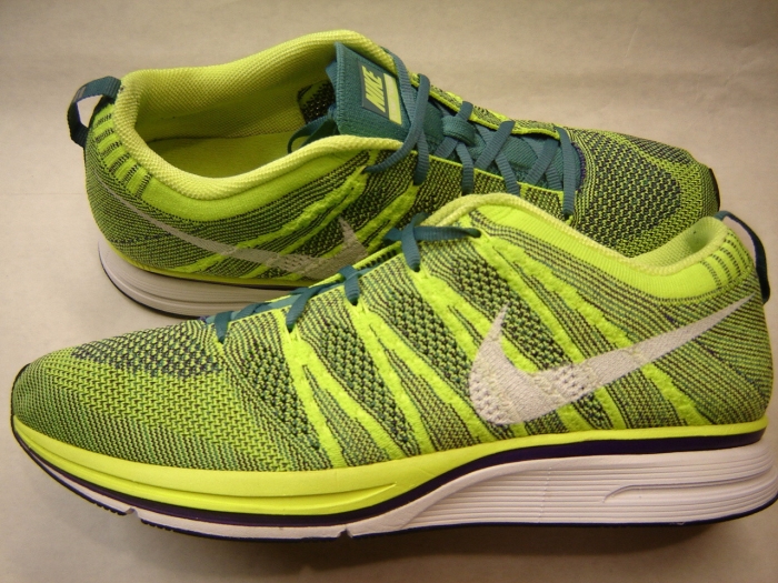 Nike Flyknit Trainer Volt White Court Purple Sample 06