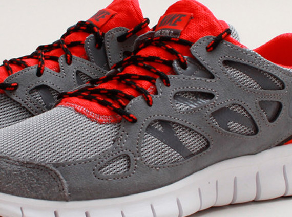 Nike Free Run+ 2 – Cool Grey – Challenge Red – Black