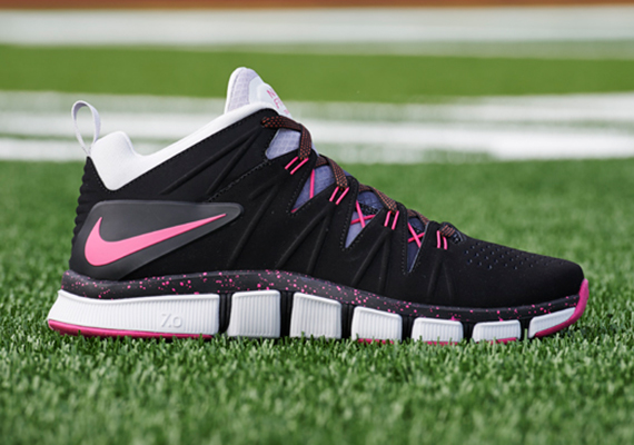 Nike Free Trainer 7.0 Breast Cancer Awareness