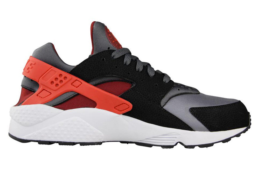 Nike Huarache Grey Red Black 1