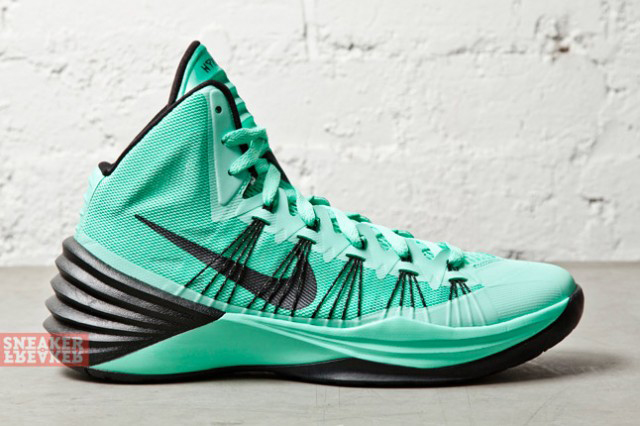 Nike Hyperdunk 2013 Green Glow Black 1