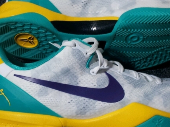 Nike Kobe 8 - Kristi Toliver Sparks PE